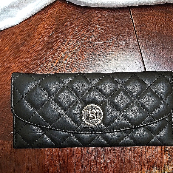 BLACK DIAMOND QUILTING COVER WALLET/CREDIT CARD WALLET VEGA LEATHER - Picture 1 of 9